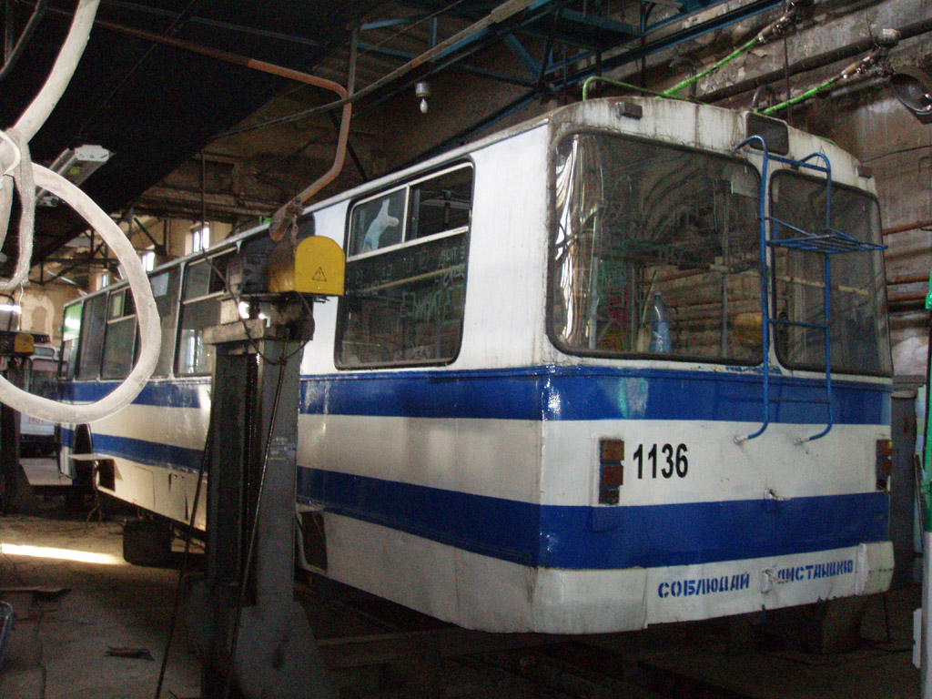 Севастополь, ЗиУ-682В [В00] № 1136