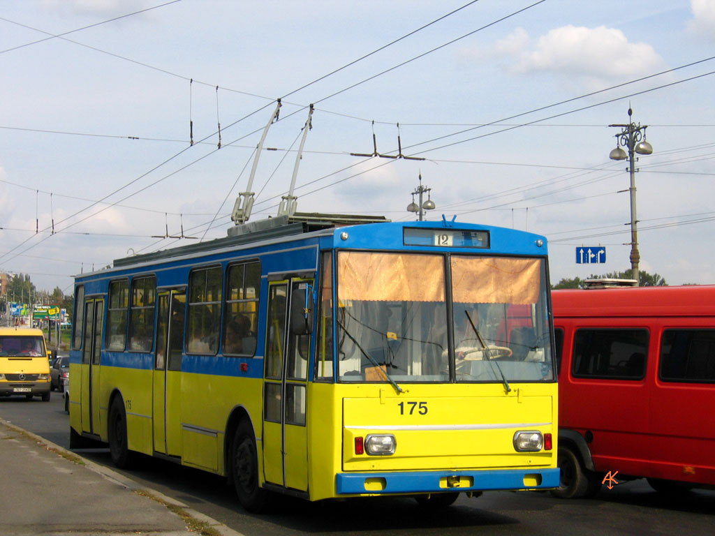 Kiev, Škoda 14Tr02/6 N°. 175