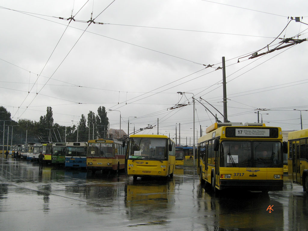 Kijev, MAZ-ETON T103 — 3717