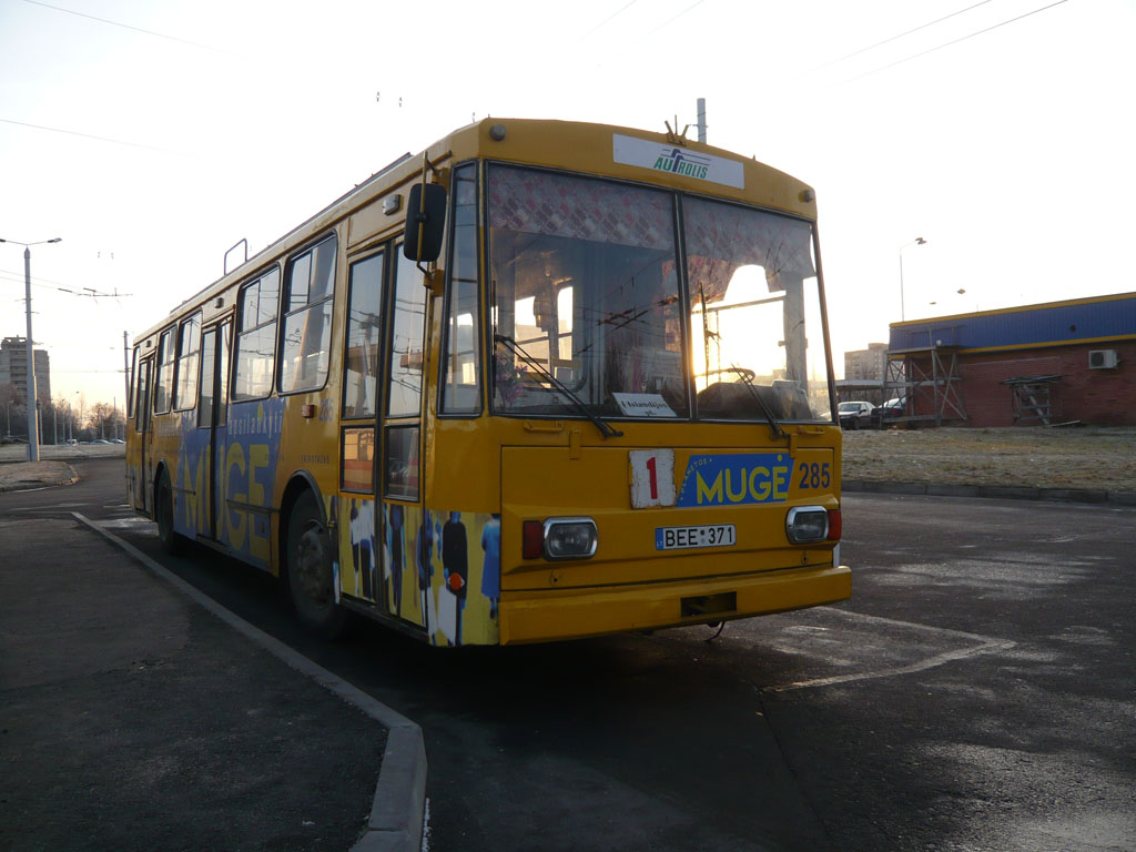 Каунас, Škoda 14Tr02/6 № 285