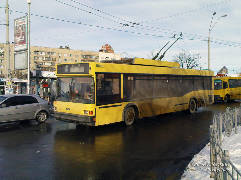 Киев, МАЗ-103Т № 1708