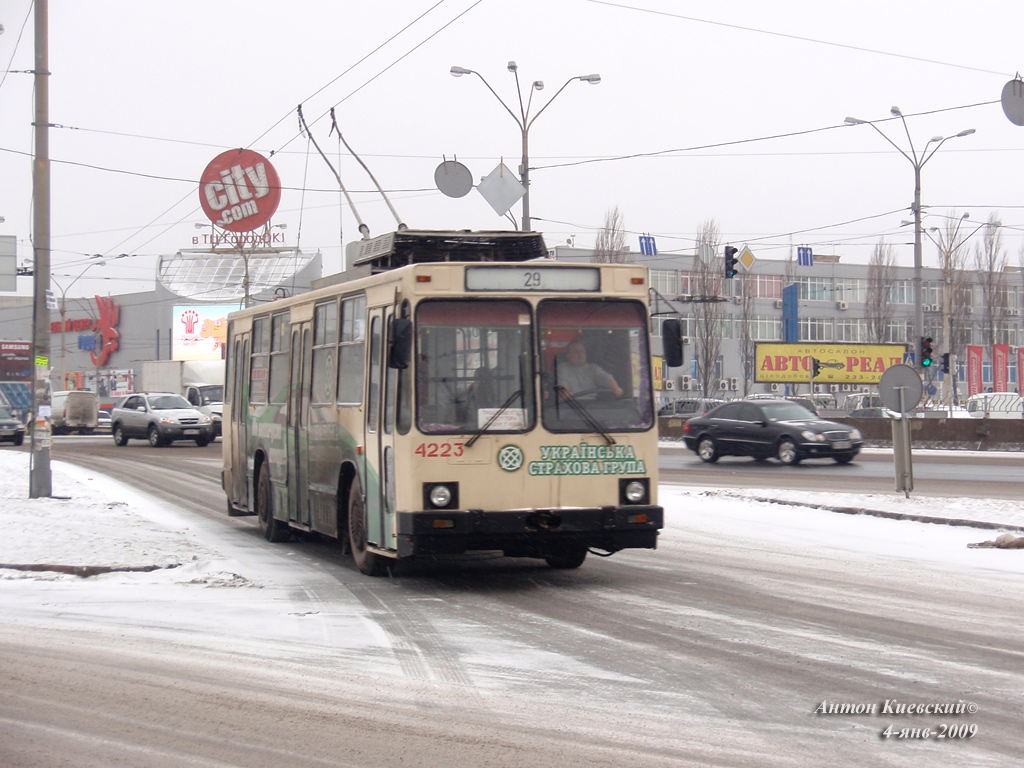 Kyjiw, YMZ T2 Nr. 4223