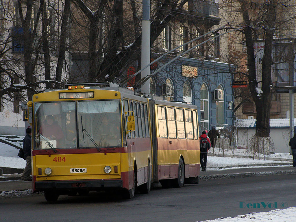 Киев, Škoda 15Tr03/6 № 484