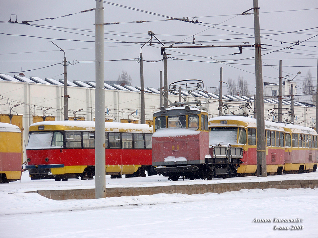 კიევი, 2-axle cargo car (KPET) № В-6