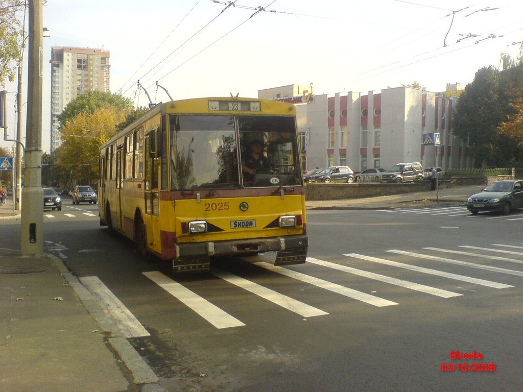 Киев, Škoda 14Tr02/6 № 2025