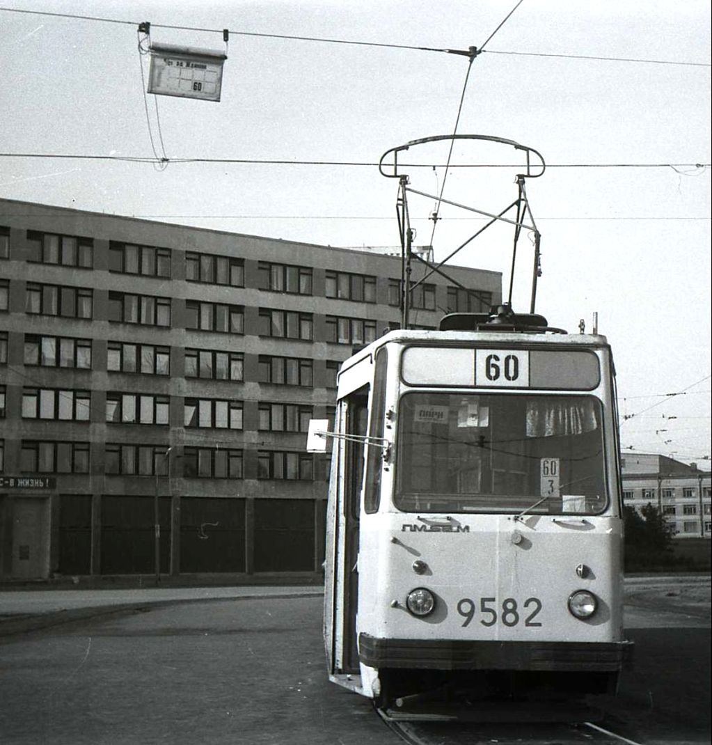 Szentpétervár, LM-68M — 9582