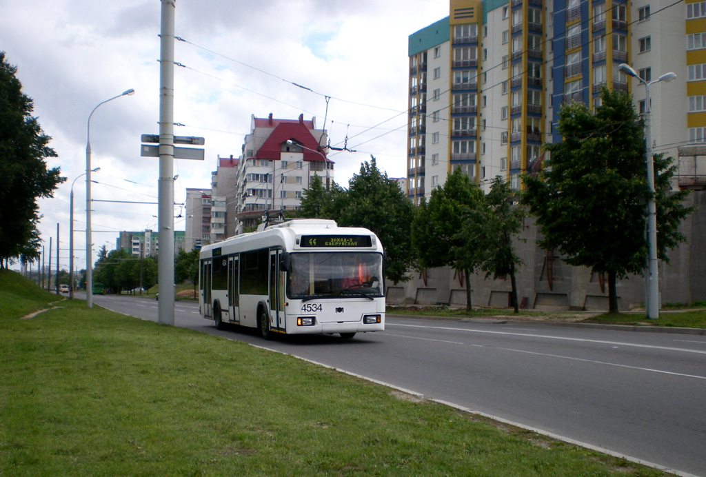 明斯克, BKM 32102 # 4534