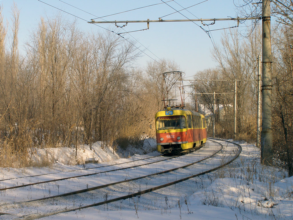 Volgográd, Tatra T3SU — 5832; Volgográd, Tatra T3SU — 5833