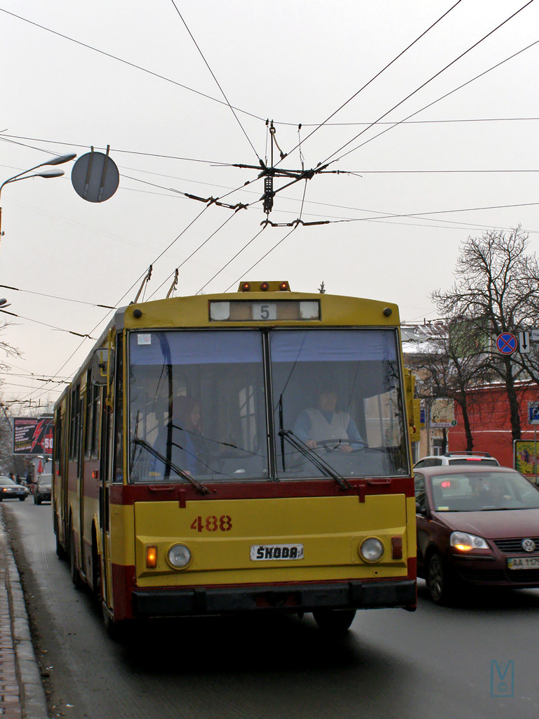 Киев, Škoda 15Tr03/6 № 488