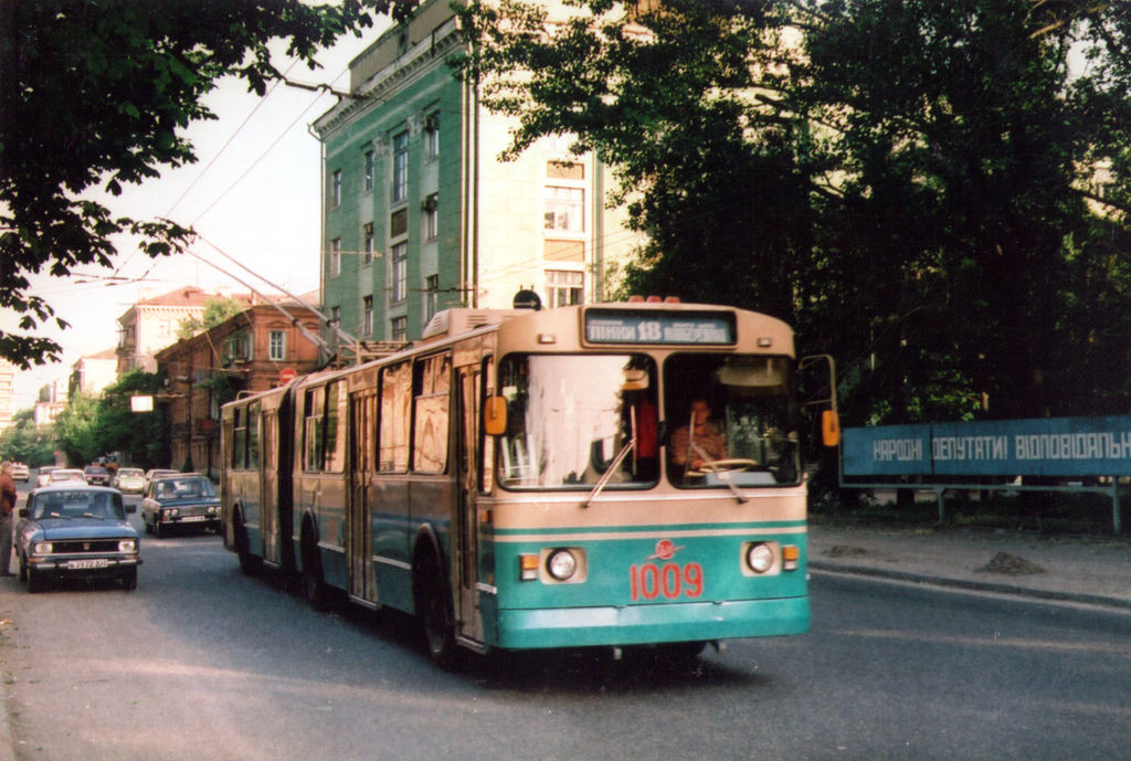 Днепр, ЗиУ-683Б [Б00] № 1009; Днепр — Исторические фотографии: Серии иностранных авторов