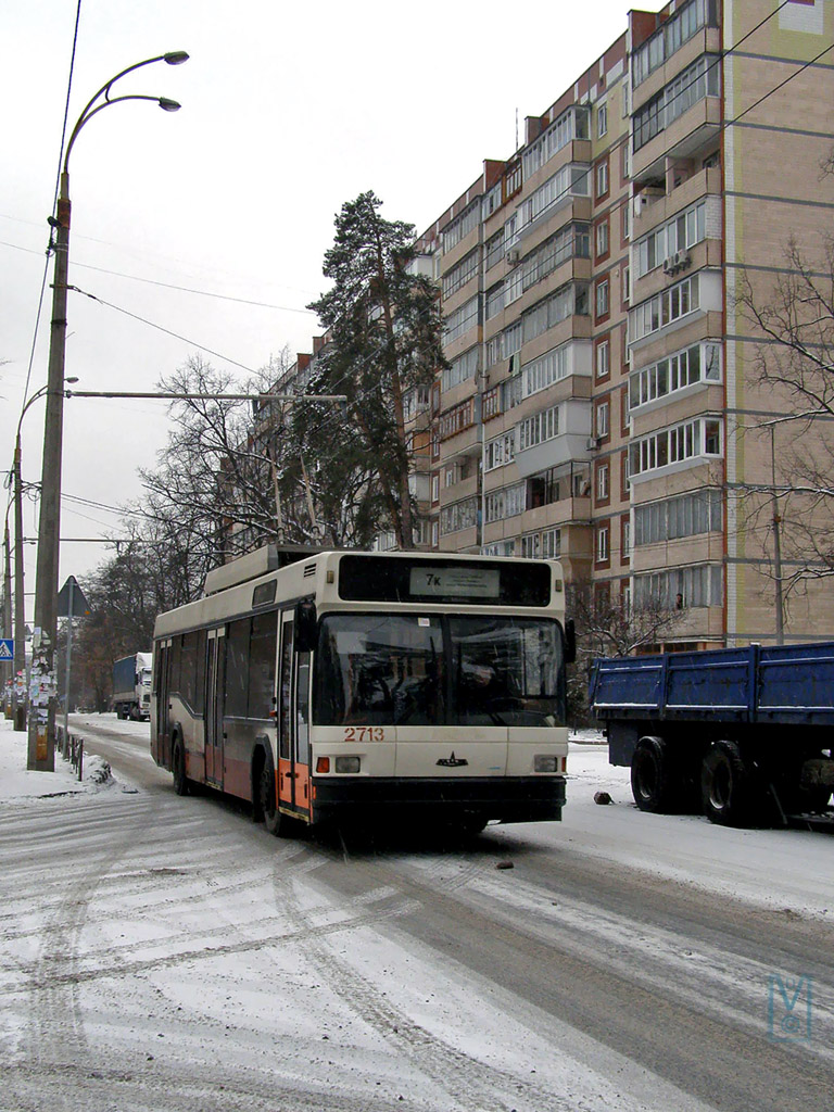 Киев, МАЗ-103Т № 2713