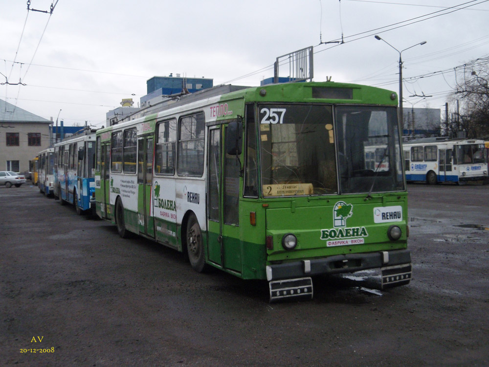 Čerņivci, Škoda 14Tr02 № 257