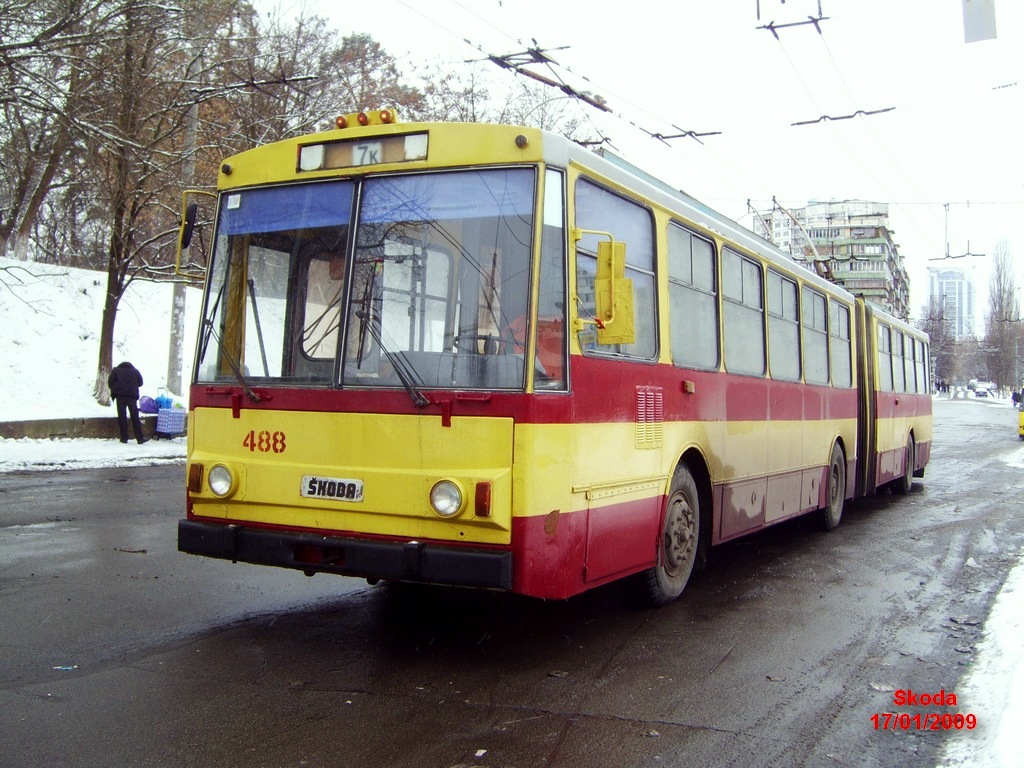 Киев, Škoda 15Tr03/6 № 488