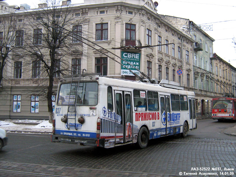 Львов, ЛАЗ-52522 № 037