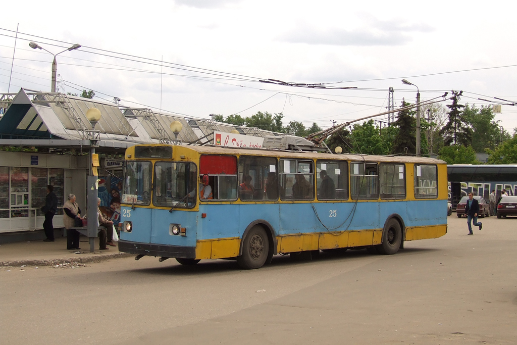 Тверь, ЗиУ-682В № 25