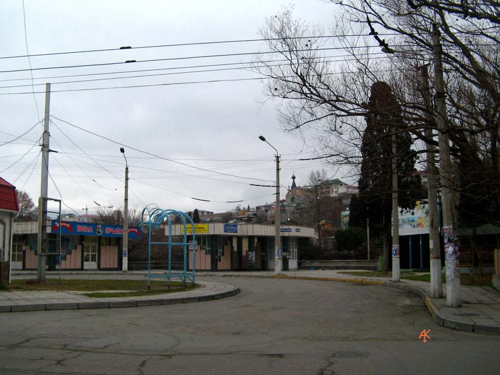 Кримски тролейбус — Закрытые линии и демонтажи.; Кримски тролейбус — Конечные станции и разворотные кольца