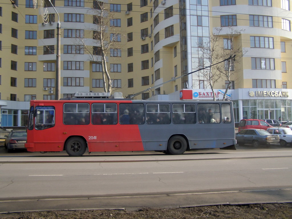 Одесса, ЮМЗ Т2 № 2041