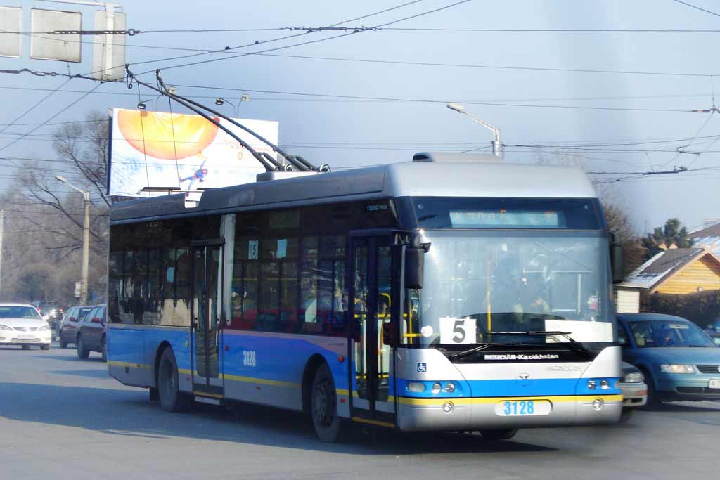 Алматы, YoungMan JNP6120GDZ (Neoplan Kazakhstan) № 3128 Алматы, YoungMan JNP6120GDZ (Neoplan Kazakhstan) № 3128
