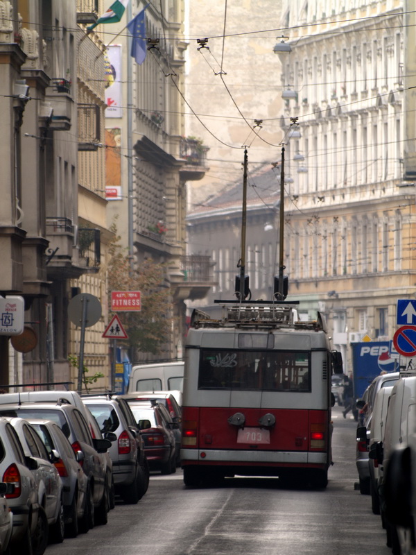 Будапешт, Ikarus 412.81 № 703