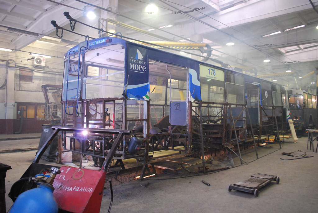 Екатеринбург, ЗиУ-682Г [Г00] № 178