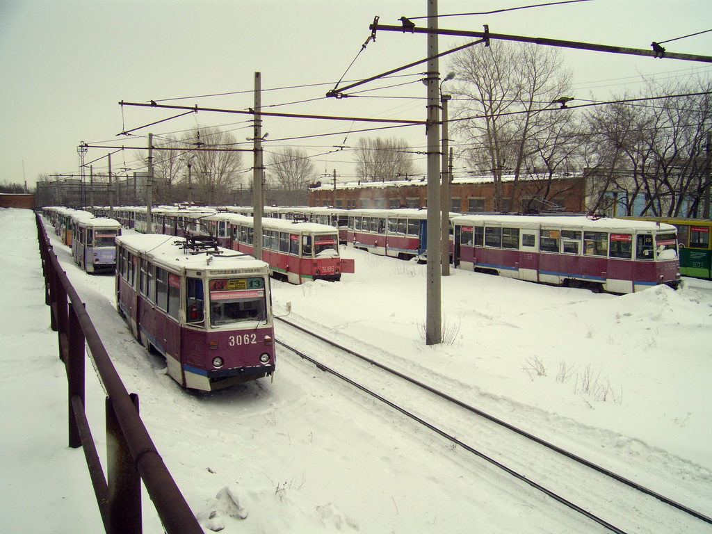 新西伯利亚, 71-605A # 3062; 新西伯利亚, 71-605 (KTM-5M3) # 3086; 新西伯利亚, 71-605A # 3068; 新西伯利亚 — Tram and trolleybus depots