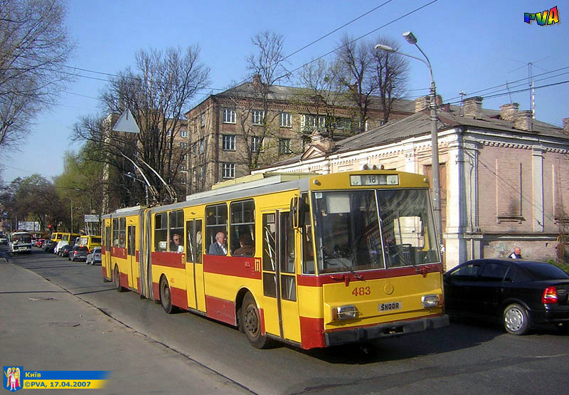 Киев, Škoda 15Tr03/6 № 483