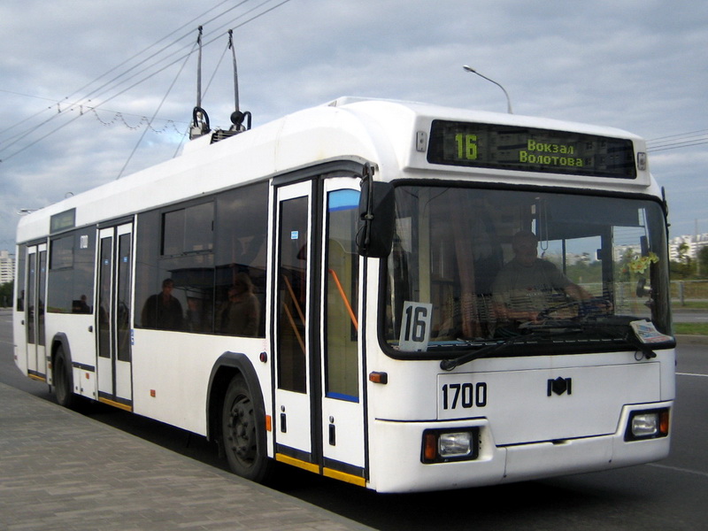 Гомель, БКМ 32102 № 1700