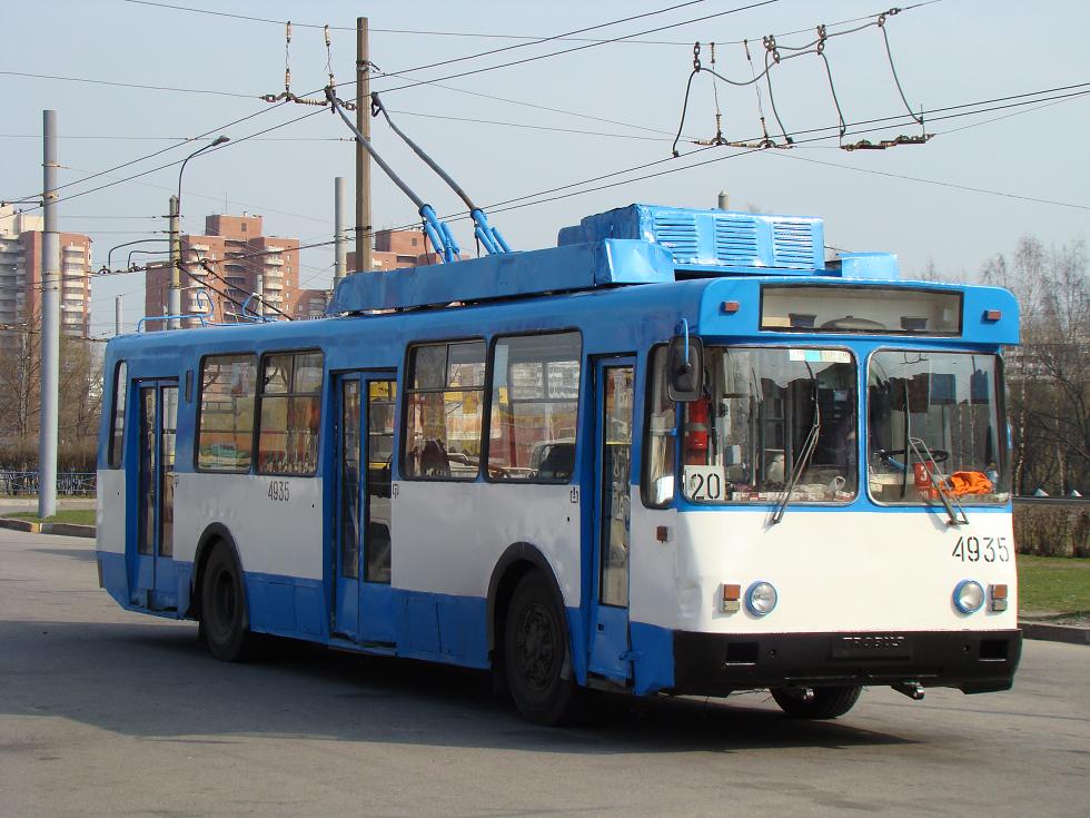 Saint-Petersburg, BTZ-5276-04 č. 4935