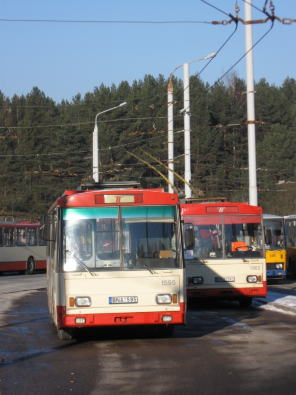 Вильнюс, Škoda 14Tr13/6 № 1595