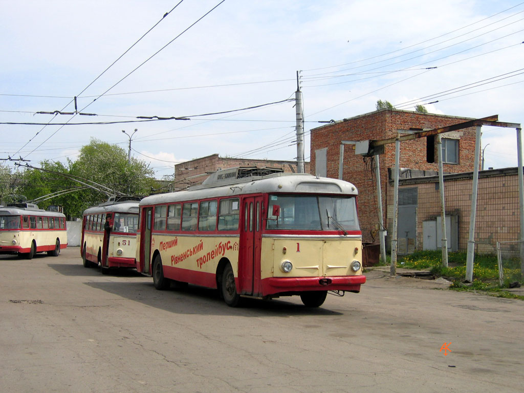 Ровно, Škoda 9Tr19 № 1