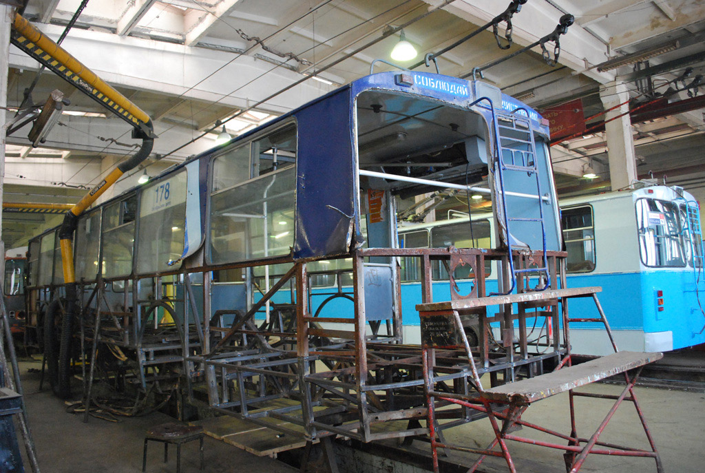 Екатеринбург, ЗиУ-682Г [Г00] № 178