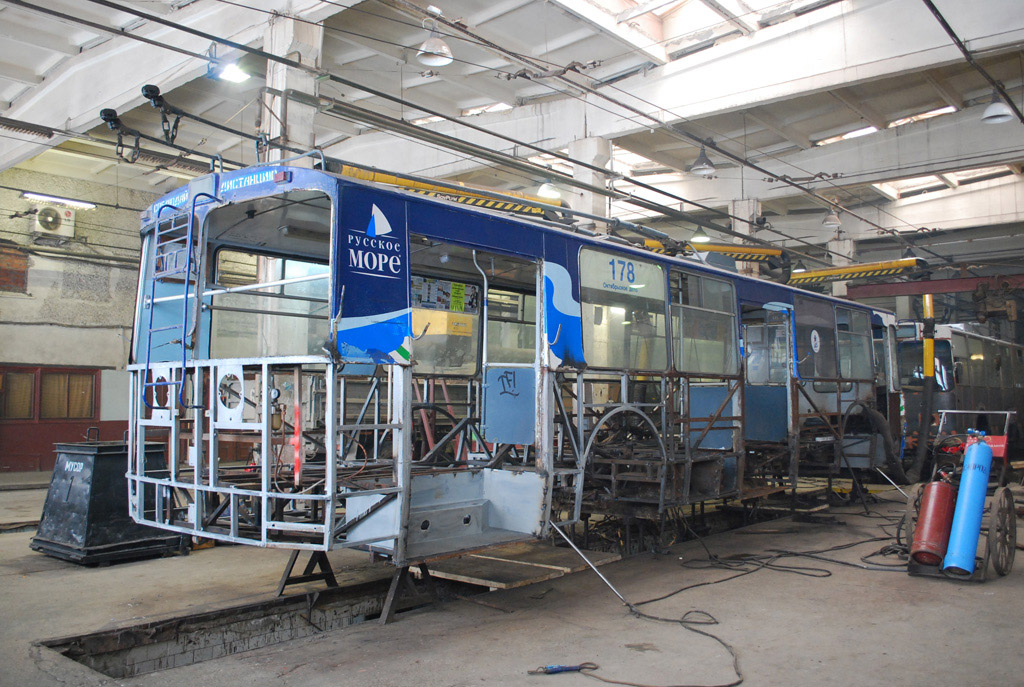 Екатеринбург, ЗиУ-682Г [Г00] № 178