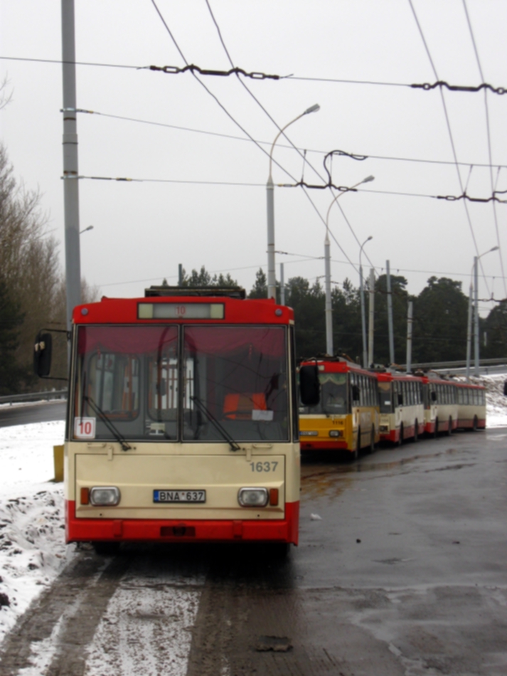Вильнюс, Škoda 14Tr13/6 № 1637