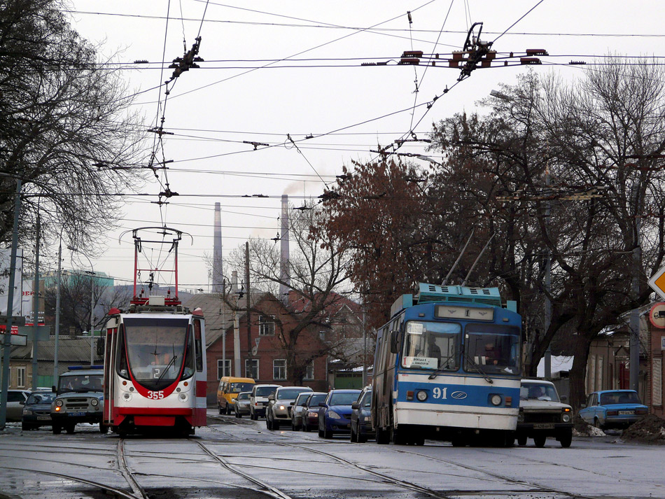 Таганрог, 71-134А (ЛМ-99АЭН) № 355; Таганрог, БТЗ-5276-01 № 91