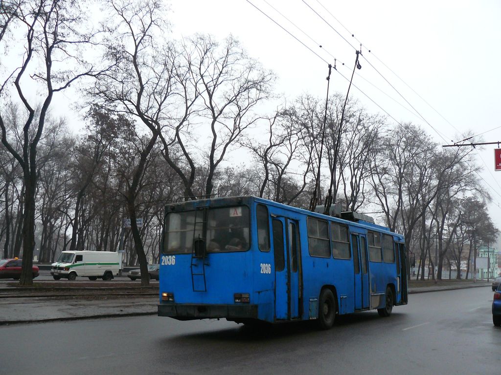 Днепр, ЮМЗ Т1Р (Т2П) № 2036