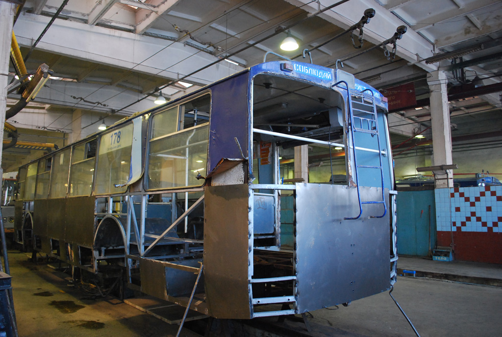 Екатеринбург, ЗиУ-682Г [Г00] № 178