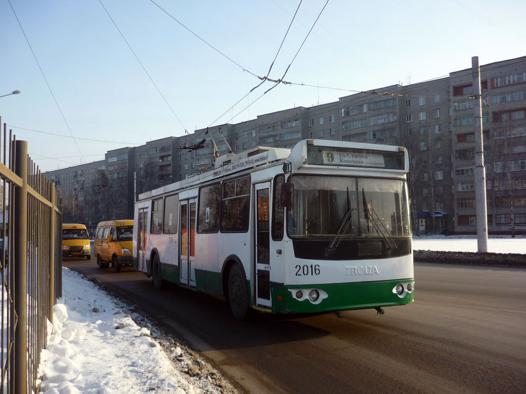 Пенза, ЗиУ-682Г-016.02 № 2016