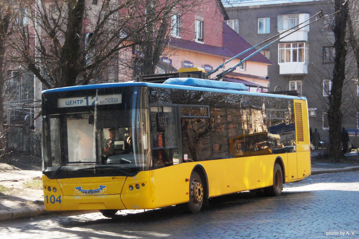 Львов, ЛАЗ E183D1 № 104