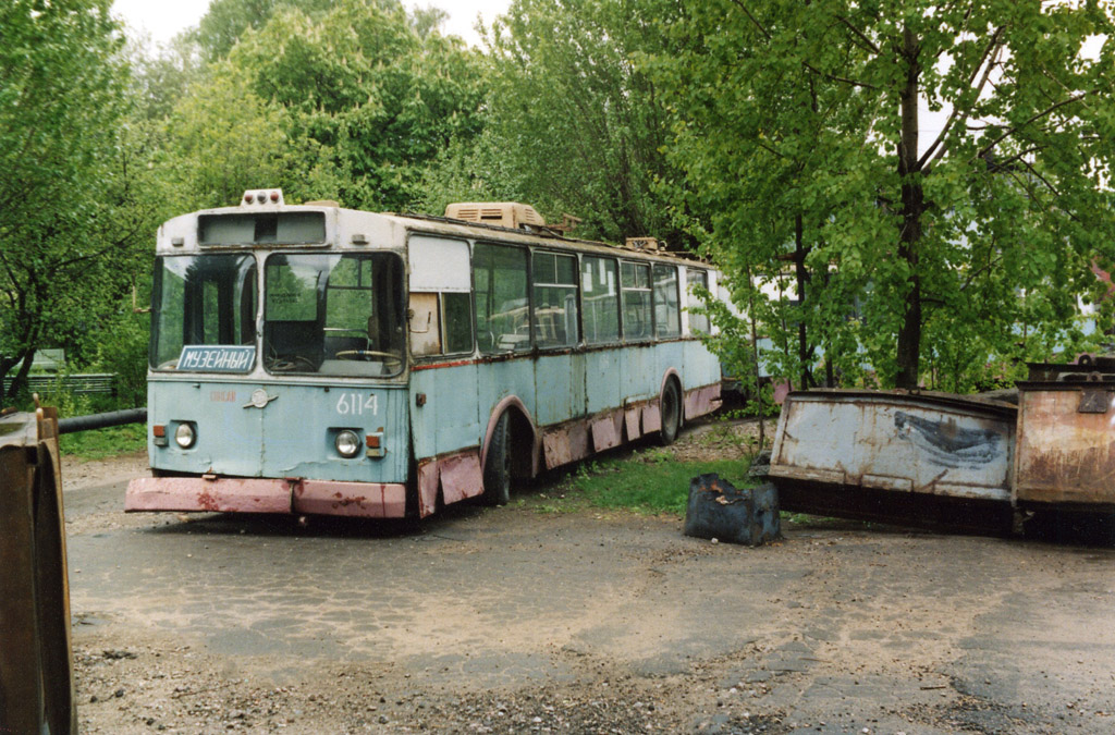 Санкт-Петербург, ЗиУ-682В [В00] № 6114