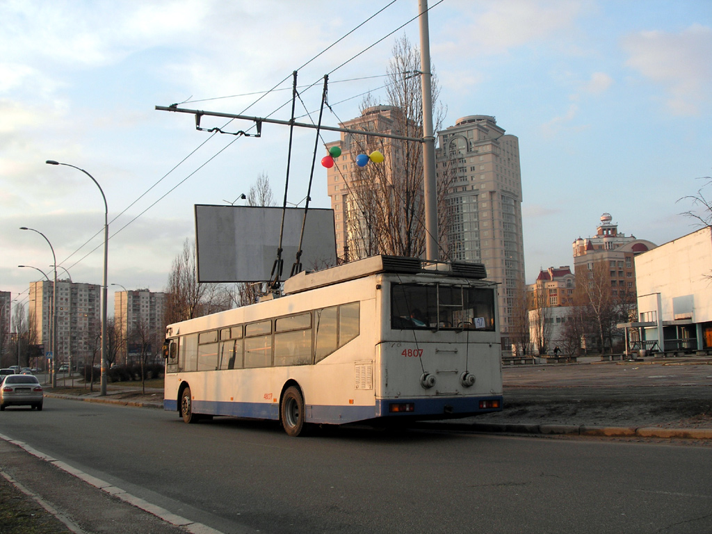 Киев, ЮМЗ E186 № 4807; Киев — Покатушки 14.02.2009 на троллейбусе ЮМЗ Е186