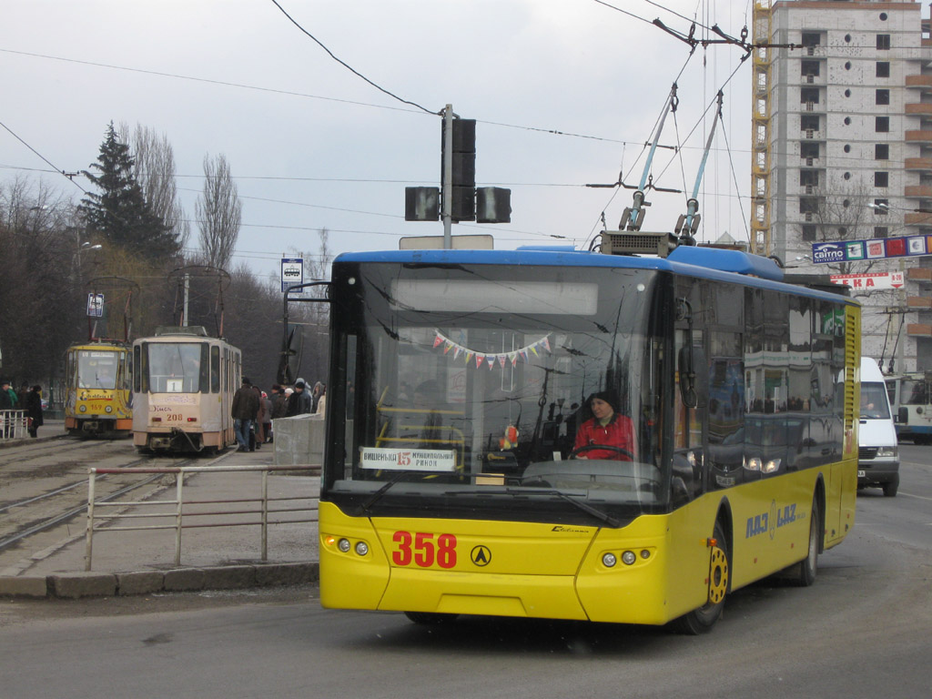 Винница, ЛАЗ E183D1 № 358