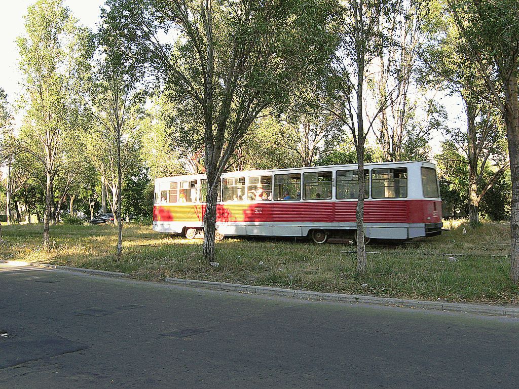 Mariupolis, 71-605 (KTM-5M3) nr. 962