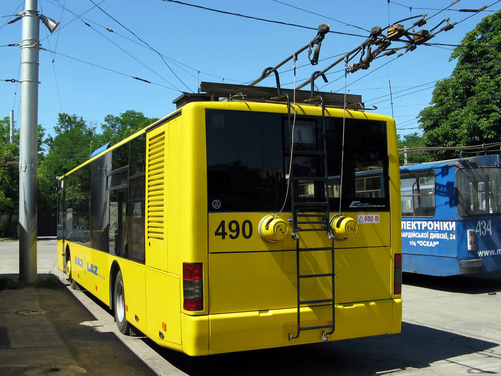 Херсон, ЛАЗ E183D1 № 490