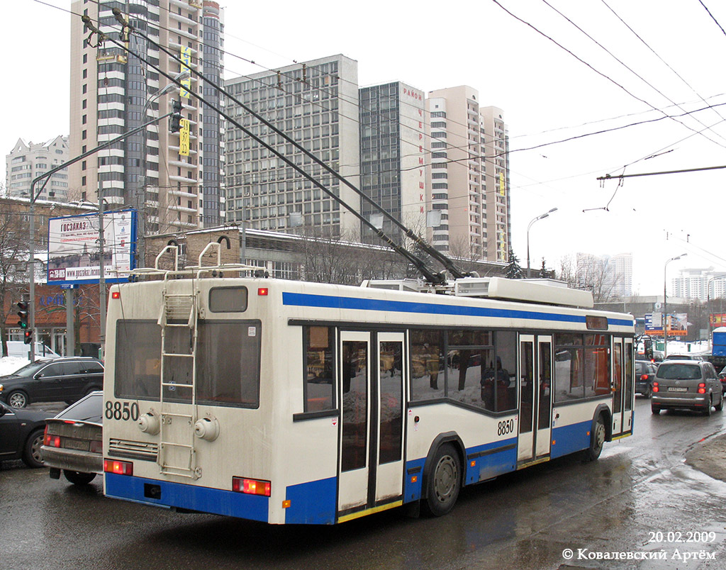 Москва, СВАРЗ-МАЗ-6235.00 № 8850