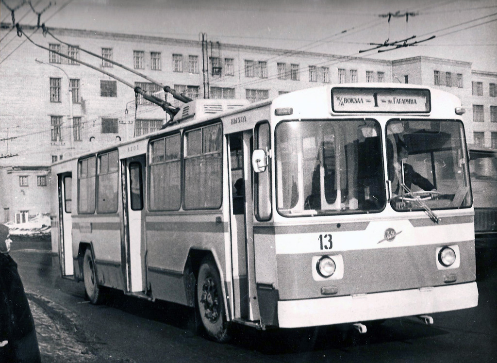 Архангельск, ЗиУ-682Б № 13; Архангельск — Старые фотографии (1920-1991)
