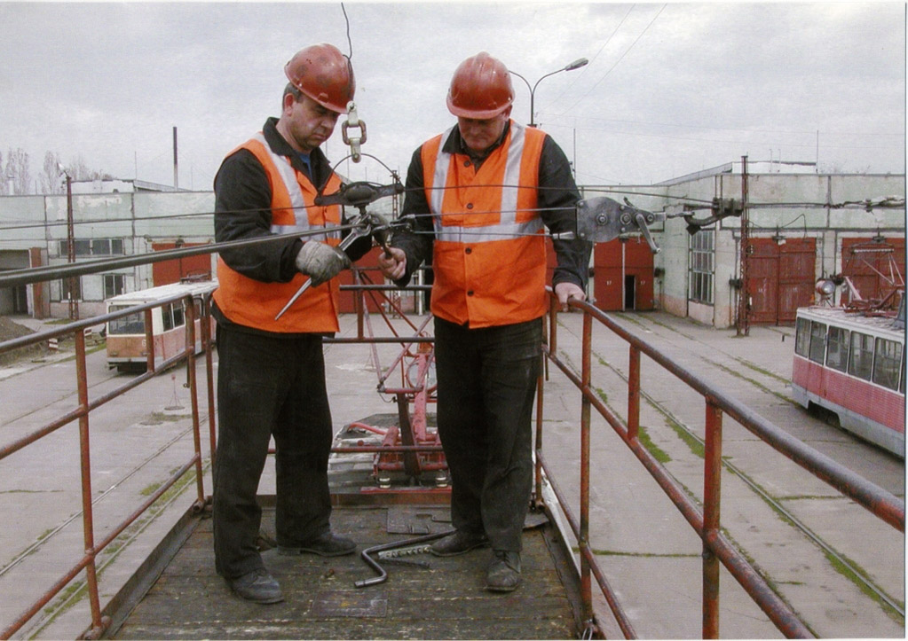 Stary Oskol, 71-605 (KTM-5M3) № СВ-1; Stary Oskol — Tramway depot
