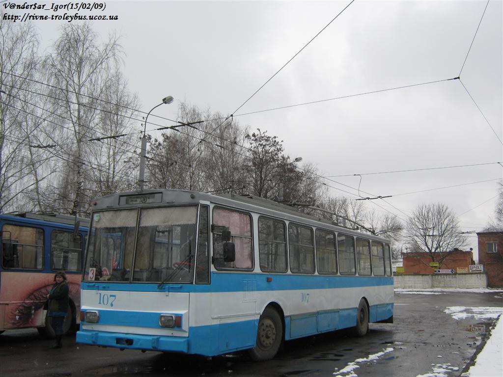 Ровно, Škoda 14Tr89/6 № 107