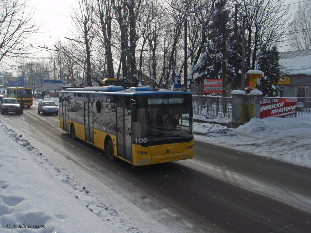 Lwów, LAZ E183D1 Nr 106