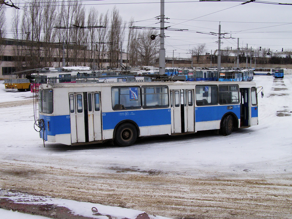 Волгоград, ЗиУ-682Г [Г00] № 1184; Волгоград — Депо: [1] Троллейбусное депо № 1