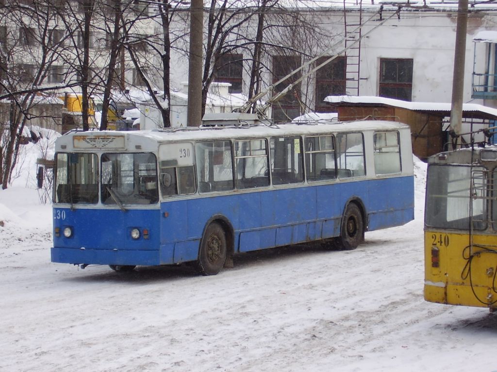 Петрозаводск, ЗиУ-682В [В00] № 230